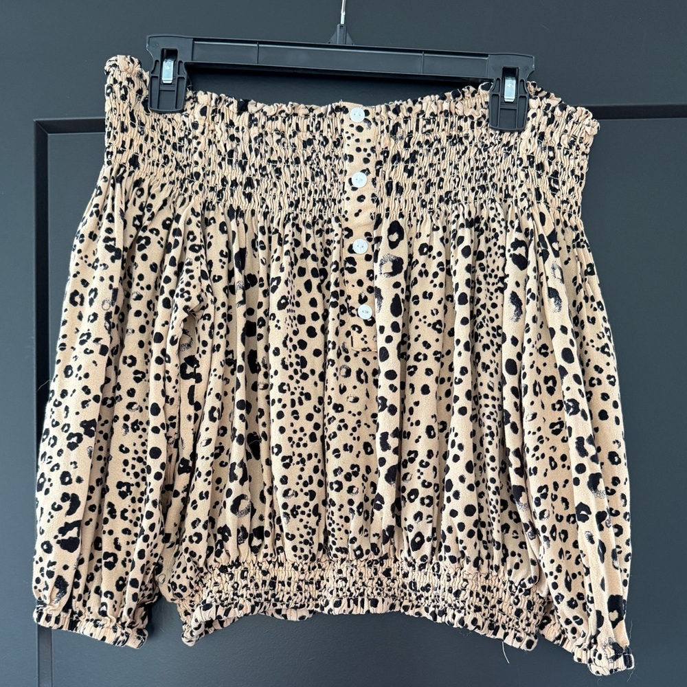Leopard Print Off The Shoulder Top M